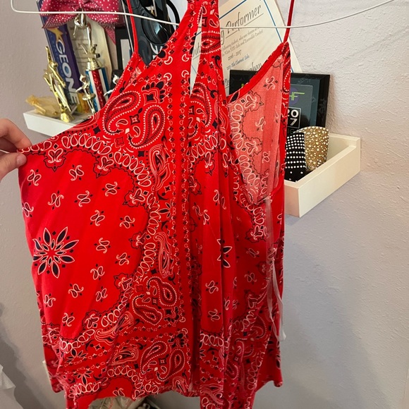 red bandanna print top! - Picture 2 of 3